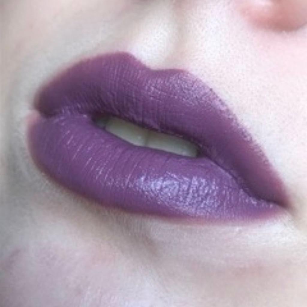 Vegan Creamy Matte Lipstick for Dry Lips – Long-Lasting, Hydrating Color | Lucky Chick Lucky Chick Inc.